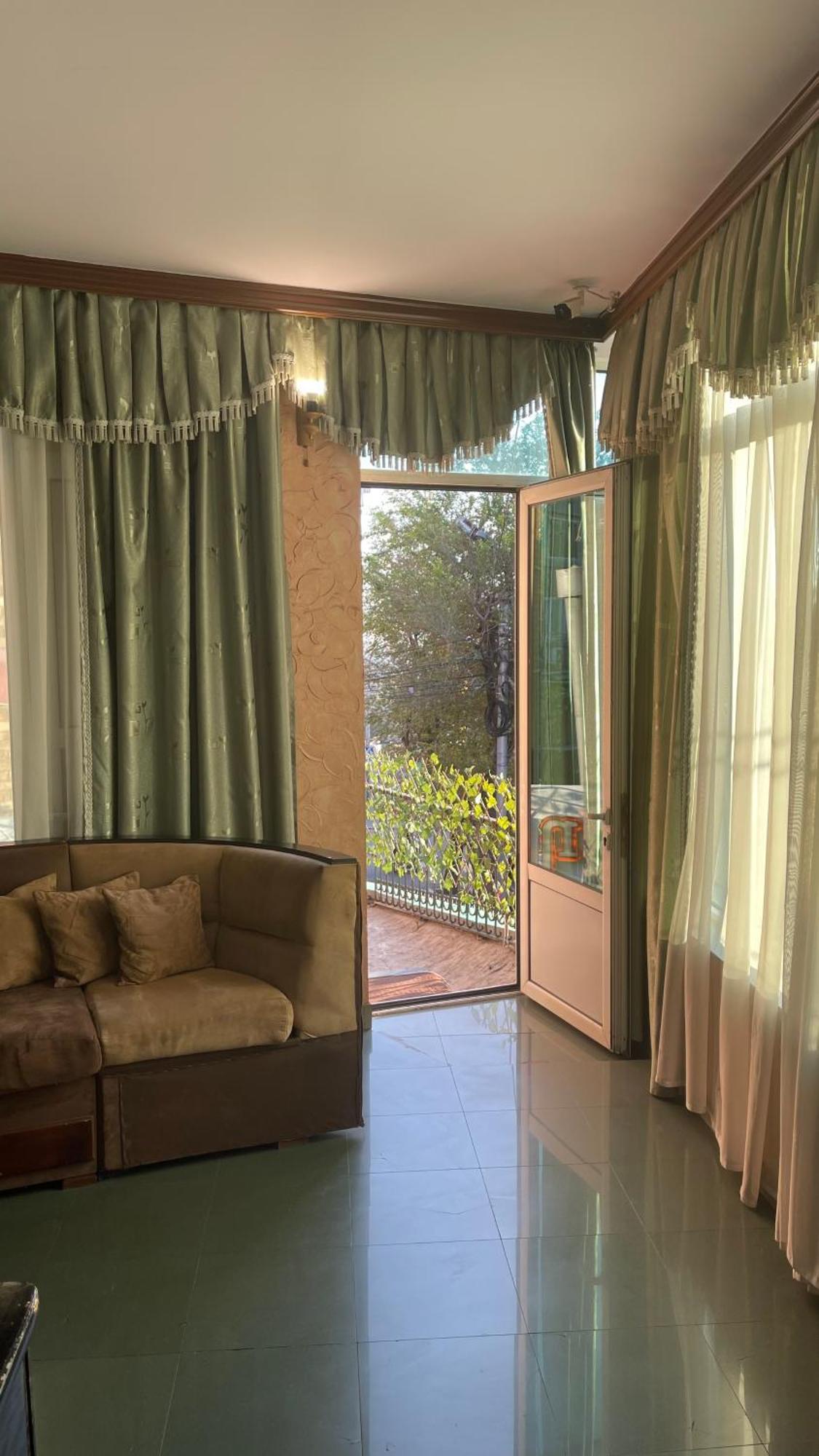 Citrus Guest House Yerevan Luaran gambar